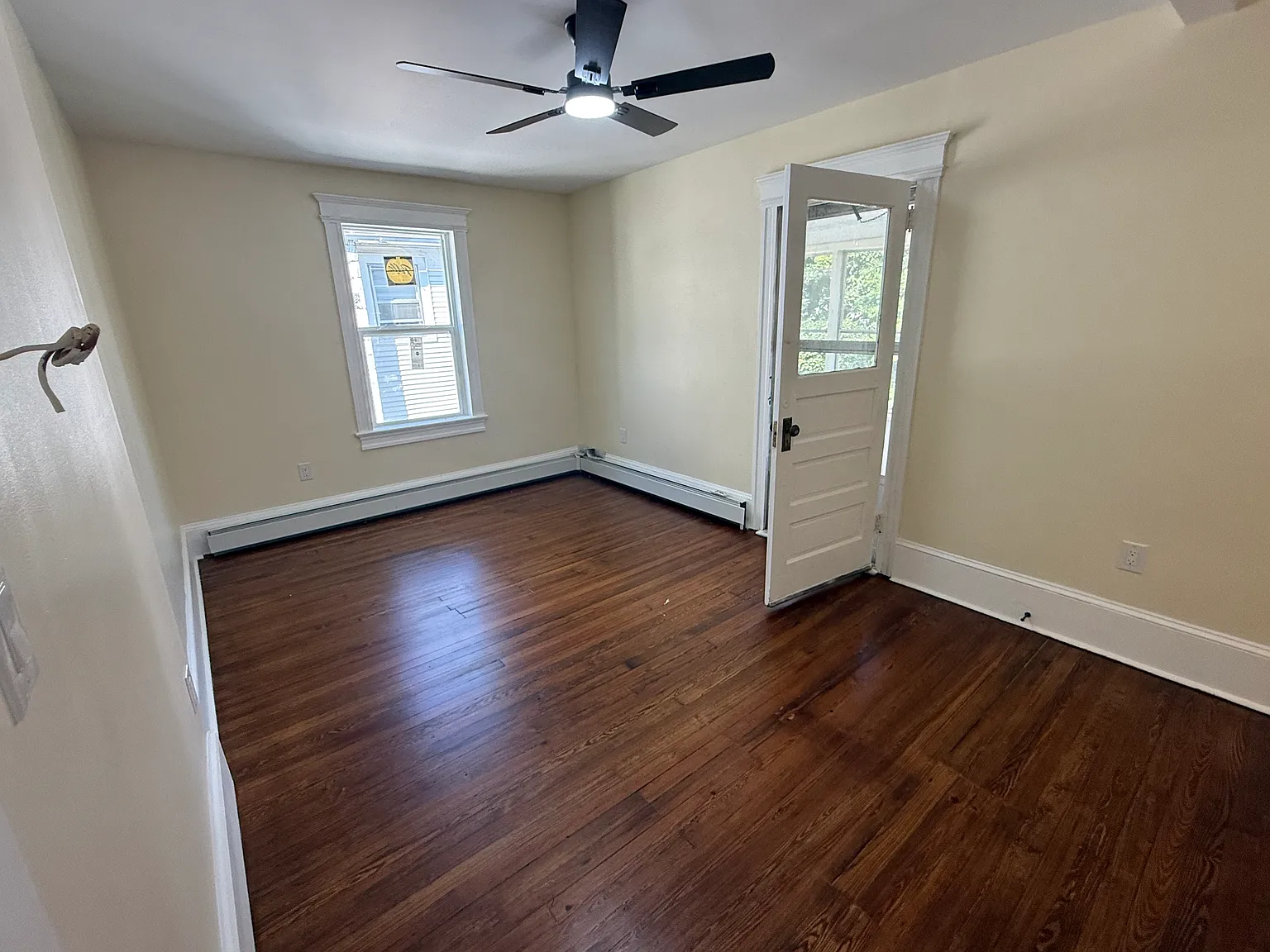 4 bed, 1950 sqft, $2,350 — Photo 3
