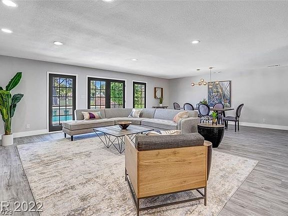 4th image of 786 Vegas Valley Dr
