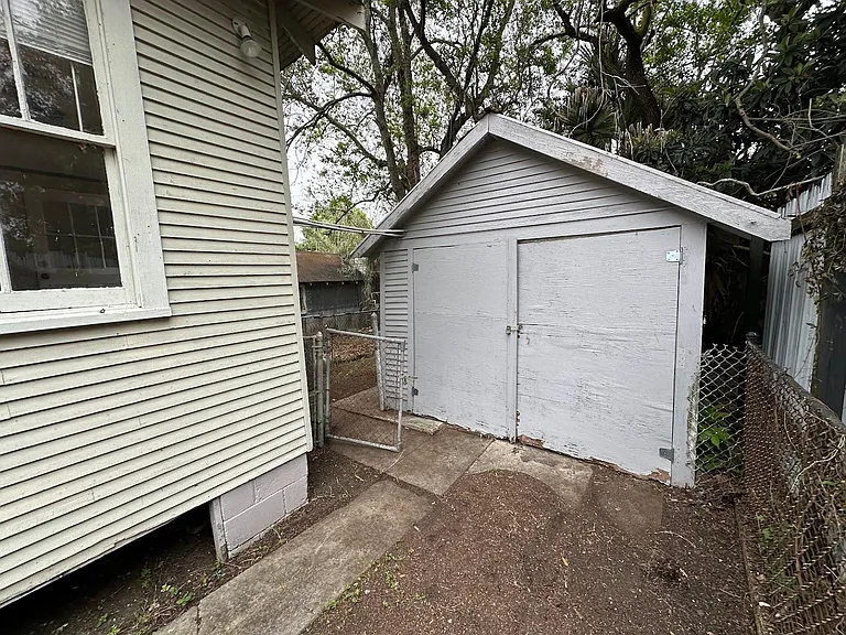1721 Congress St — Photo 14