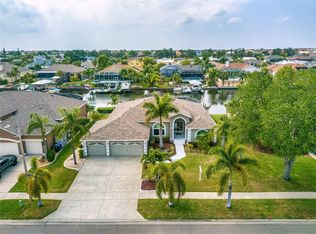 721 Bunker View Dr, Apollo Beach, FL 33572