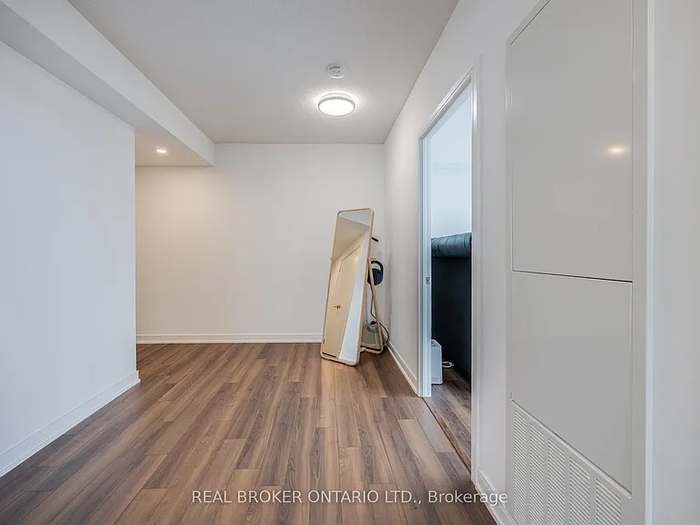 30 Samuel Wood Way #2010 — Photo 11
