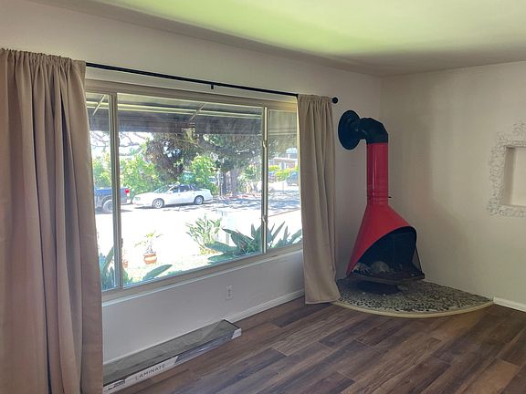 5th image of 639 Stratford Ct APT 8