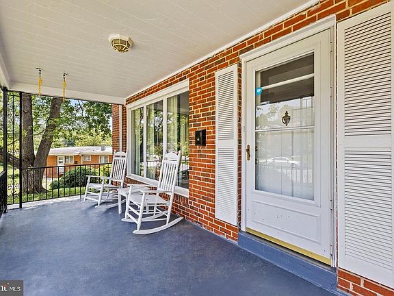 4th image of 1307 Knightswood Rd