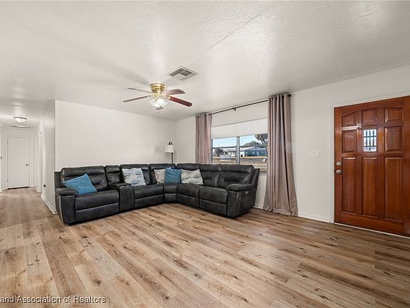 2nd image of 1221 Forest Rd