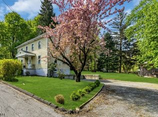 2 Lake St, Hampton, NJ 08827