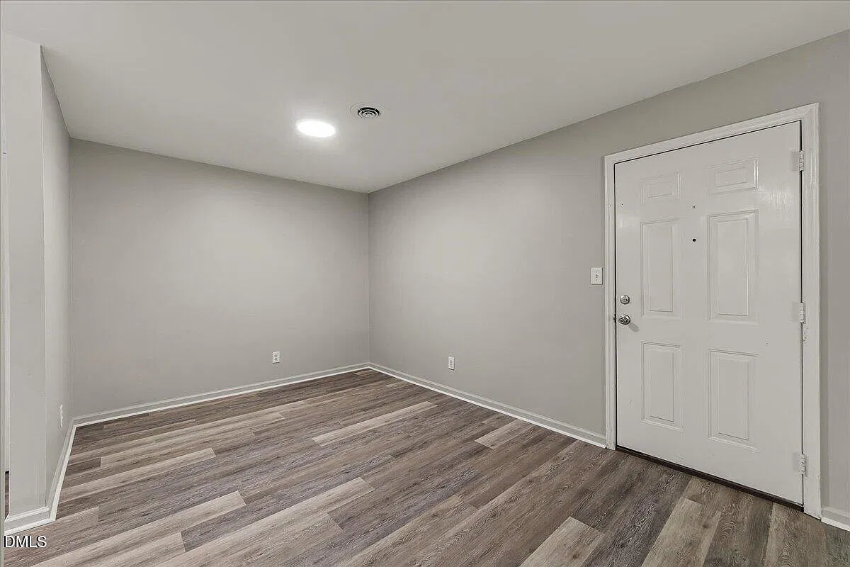 2 bed, 2.0 bath, 1015 sqft, $1,375 — Photo 4