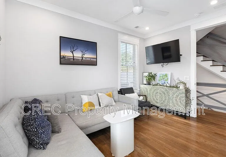 3 1/2 Maranda Holmes St #B — Photo 19