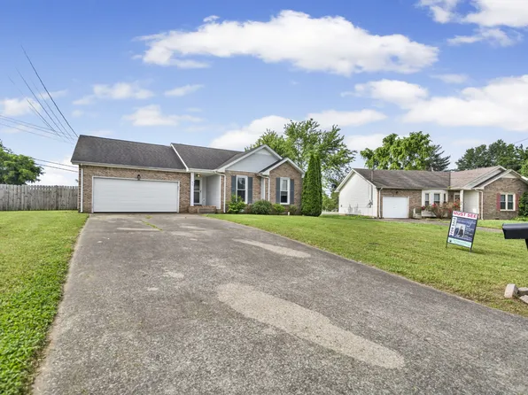 254 Moncrest Dr, Clarksville, TN 37042