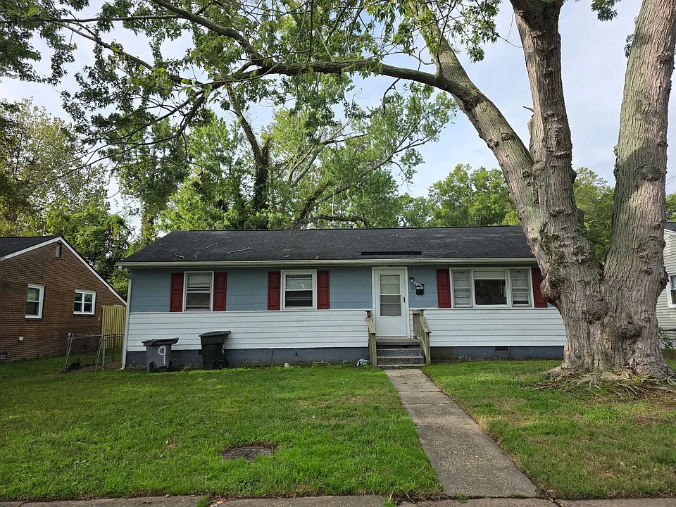 9 Ambrose Ln