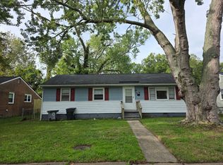 9 Ambrose Ln, Hampton, VA 23663