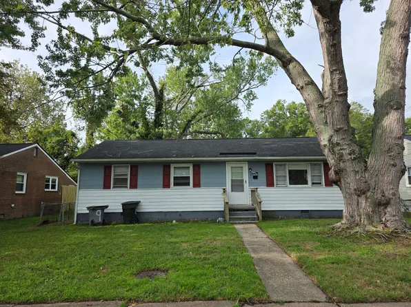 9 Ambrose Ln, Hampton, VA 23663