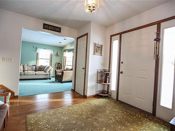4th image of 72 Branchbrook Dr