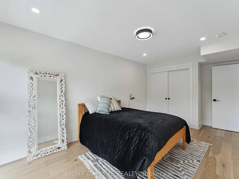 187 Carleton Ave — Photo 28