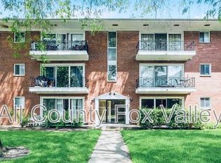 10111 Old Orchard Ct UNIT 301, Skokie, IL 60076