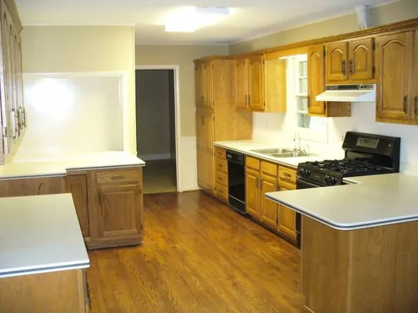 6038 Terry Ln, Austell, GA 30168