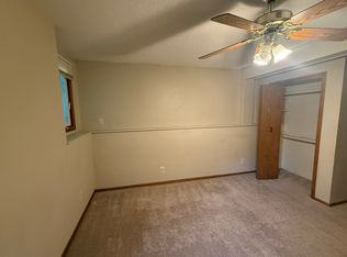 15632 27th Ave N, Plymouth, MN 55447