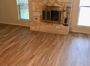 11911 Charing Cross Rd #B, Austin, TX 78759