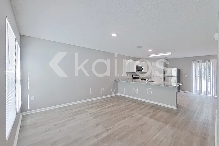 4 bed, 3.0 bath, 1836 sqft, $1,995 — Photo 3