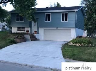 5029 Terrace Dr, Omaha, NE 68134