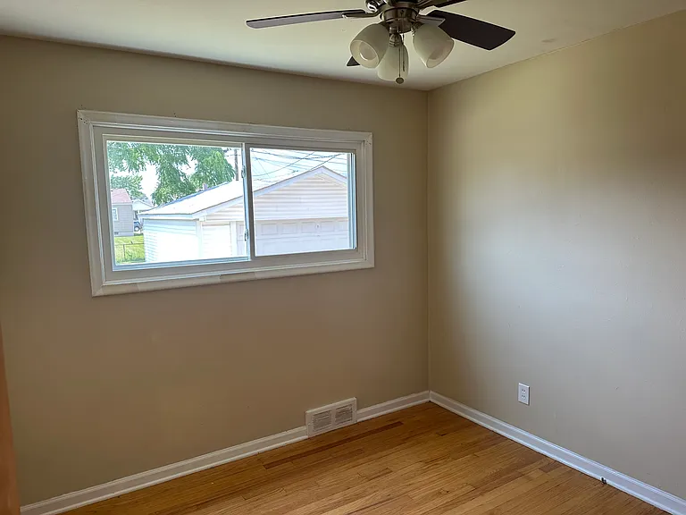 6539 Helen St — Photo 7