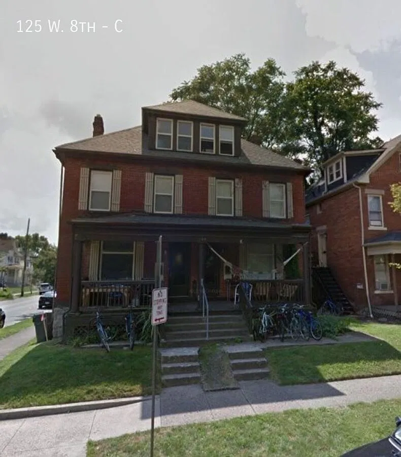 Beautiful 3 Bed Near OSU Medical Campus Available Fall 2026 — Photo 1