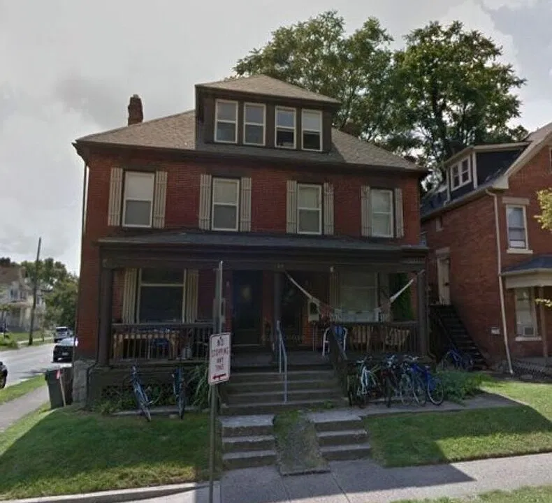 125 W 8th Ave #C