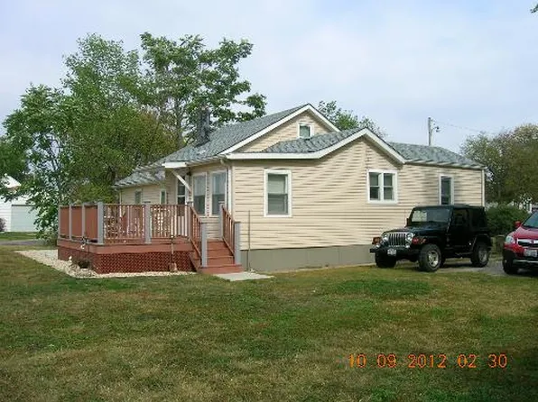 421 Locust St, Ottawa, IL 61350