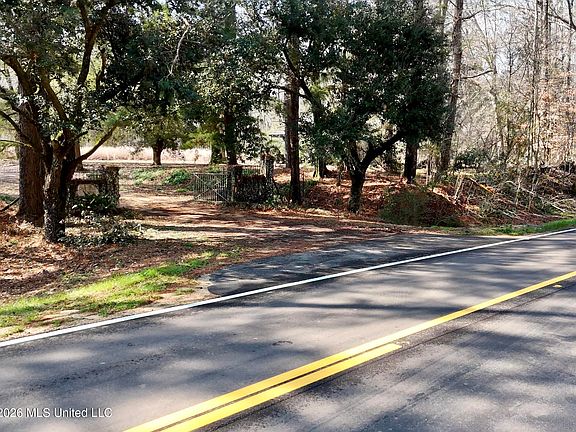 3rd image of 8747 River Rd