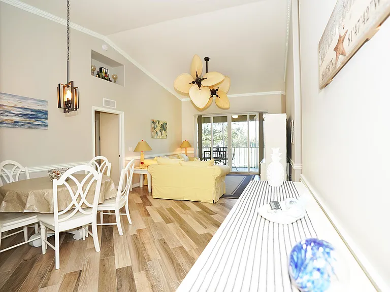 3505 Laurel Greens Ln S #202-1 — Photo 5