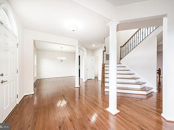 3rd image of 13811 Dovekie Ave