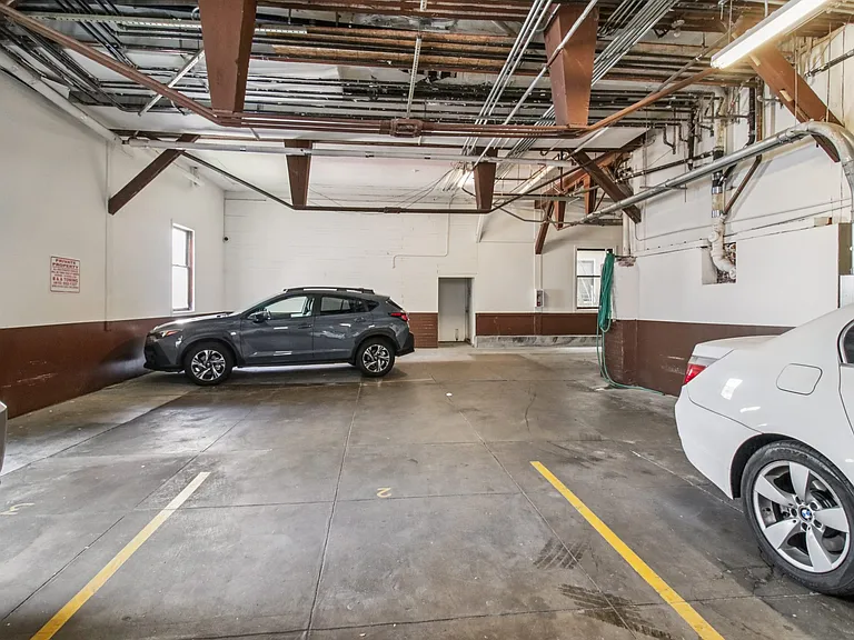 814 California Street — Photo 13
