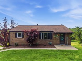 8 Jane St, Coraopolis, PA 15108