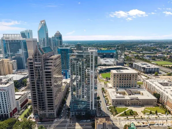 333 W Trade St, Charlotte, NC 28202