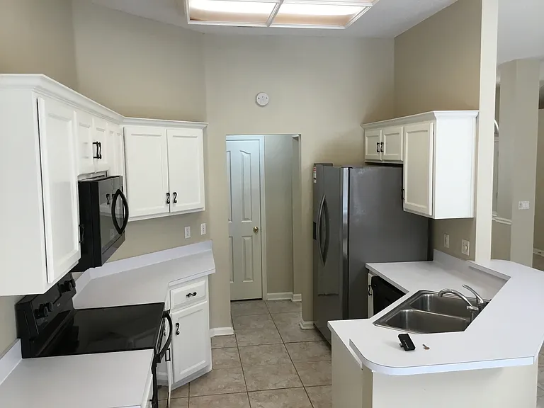 1000 Marbleridge Dr — Photo 2