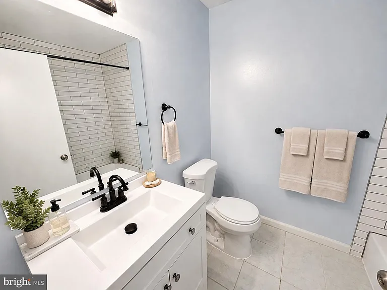 1230 Liberte Ct — Photo 9