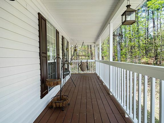 5th image of 254 Amsterdam Way