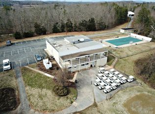 Country Club Rd, Hurt, VA 24563