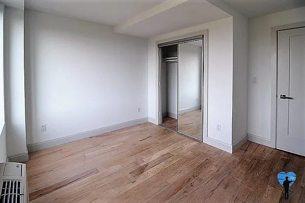 Rented by Next Door Realty NYC | media 14