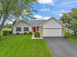 2566 Oak Trails Dr, Aurora, IL 60506