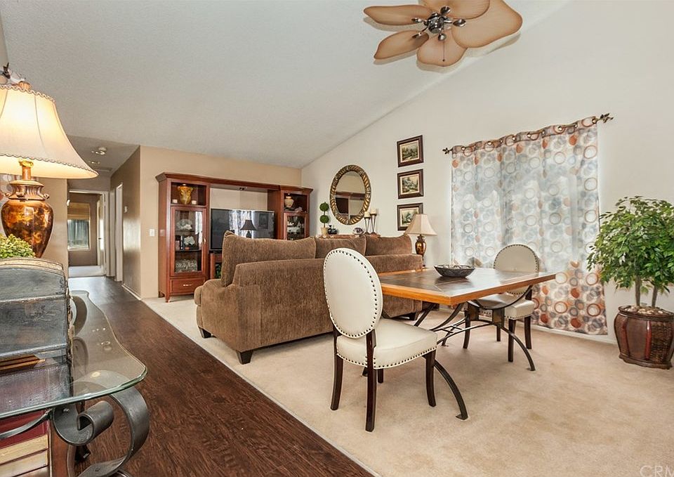 2nd image of 11951 Oakwood Dr
