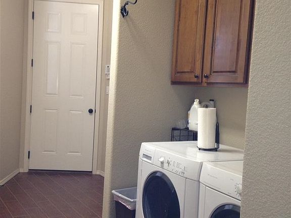 5th image of 5 Ec Tucker Ct