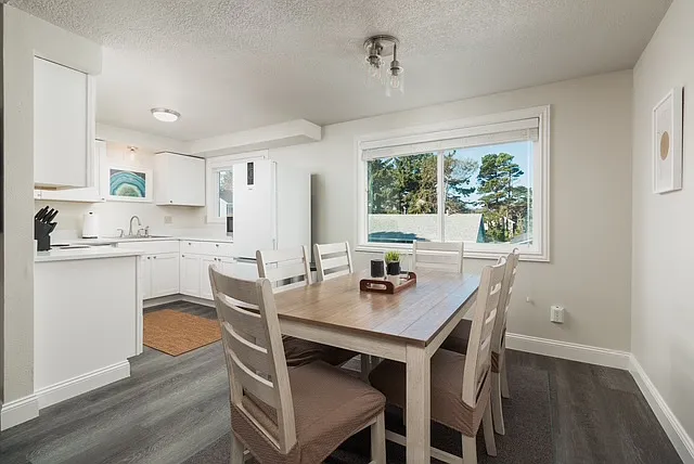 2346 NW Keel Ave — Photo 14