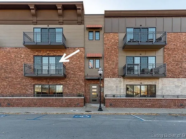 222 Mulberry Street, Jeffersonville, IN 47130