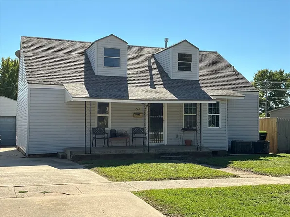 726 W Apache St, Purcell, OK 73080