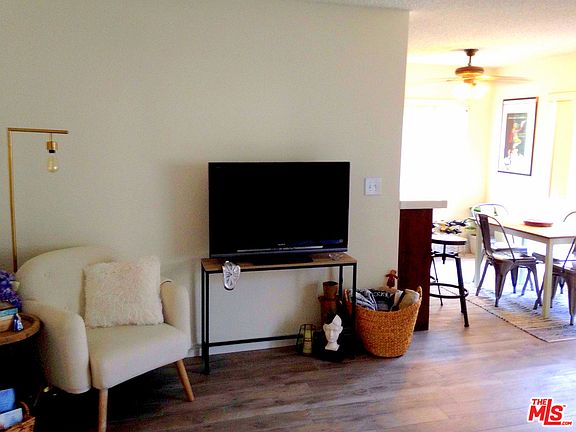 4th image of 1231 N Ogden Dr APT 9