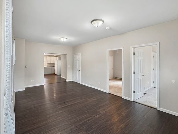 3rd image of 413 W Jackson St