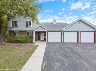 7020 Barrington Ct, Woodridge, IL 60517