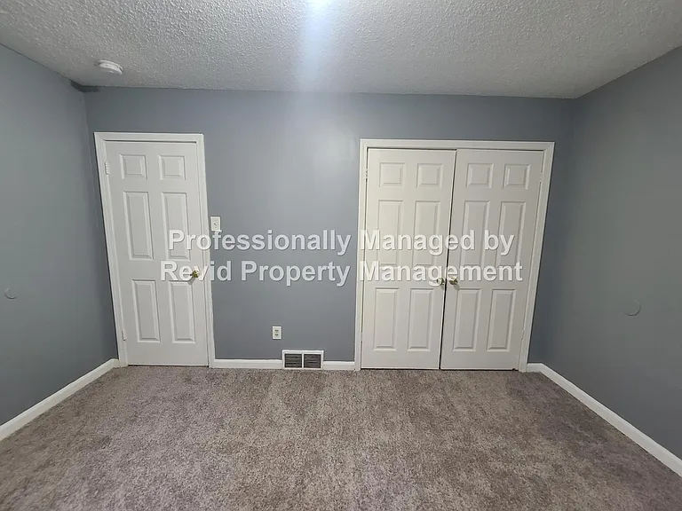 6771 Bainbridge Dr — Photo 39