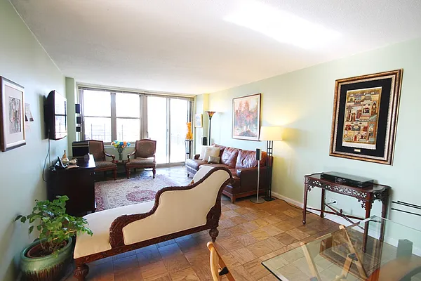 Rented by Corcoran | media 8