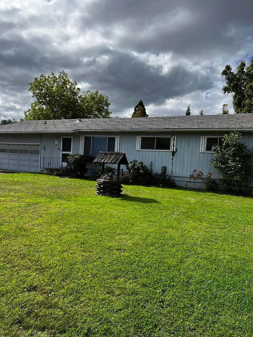 1197 Fruitdale Dr photo 1